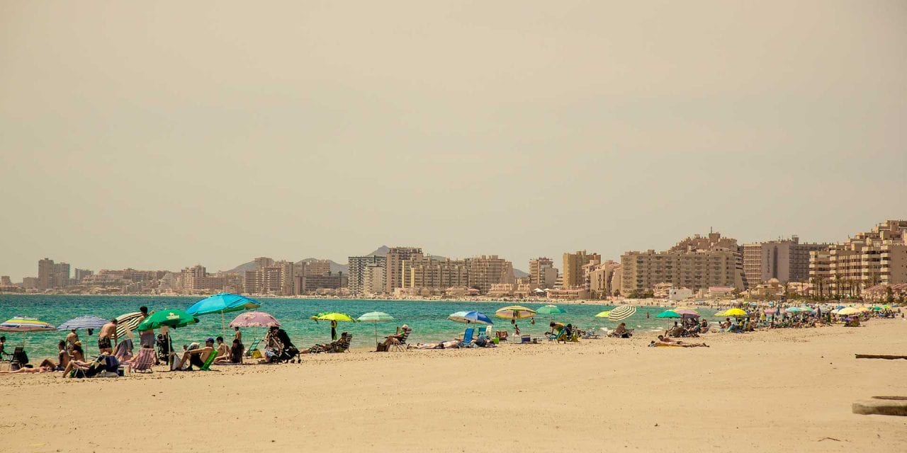 Comienza  el verano 2019 con playas de Mar Menor más equipadas y vigiladas