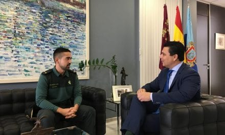 El Alcalde de San Javier recibe al nuevo Teniente-Comandante del Cuartel de la Guardia Civil