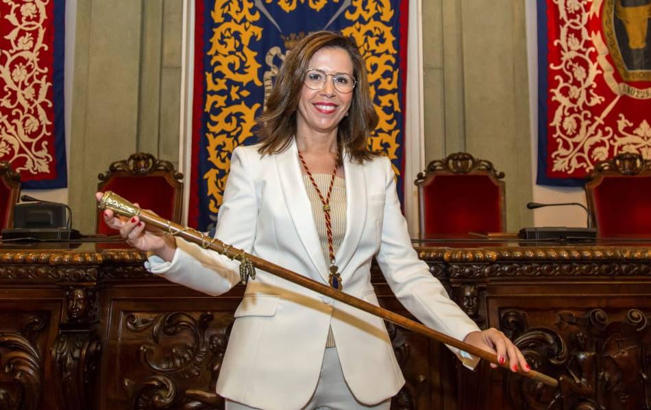 La alcaldesa de Cartagena reclama una comisión para controlar lo que se hace en el Mar Menor