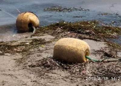 Degradación y reducción de la zona de baño en Playa de Castillicos en Santiago de La Ribera