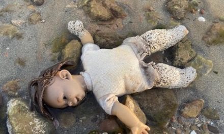 La ‘muñeca diabólica del Mar Menor’: ha ayudado a descubrir la presencia de un gusano invasor