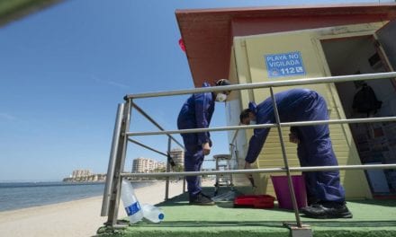 Las playas de Mar Menor y Murcia refuerzan la seguridad y la limpieza ante el regreso de los bañistas