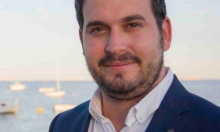 El alcalde de Los Alcázares, Mario Cervera quiere pagar parte de la cátedra a favor del Mar Menor