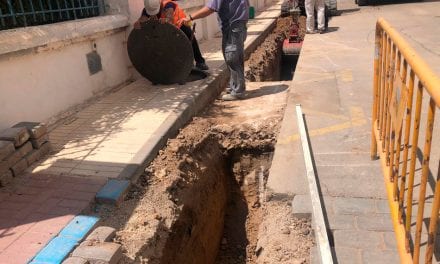 El Ayuntamiento de Los Alcázares acuerda con Aqualia la mejora de la red de saneamiento del entorno de la Base Militar