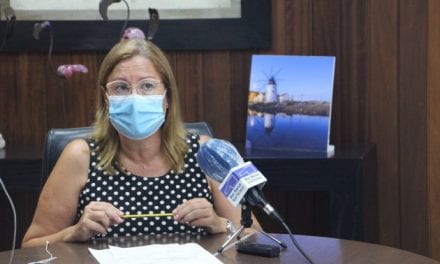 San Pedro del Pinatar aplaza el comienzo de las actividades de otoño e intensifica la vigilancia policial y la desinfección de espacios públicos