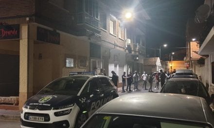 Desalojado un bar de San Pedro del Pinatar a las 2 de la mañana con más de 50 personas en su interior