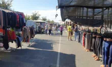 Indignación entre los vendedores del mercadillo de Los Narejos por la ausencia de clientela
