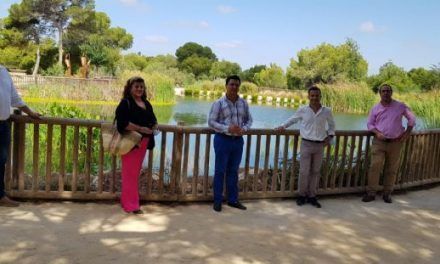 Hidrogea muestra al alcalde de San Javier el parque inundable de la laguna de La Mata como solución a la llegada de aguas pluviales al Mar Menor
