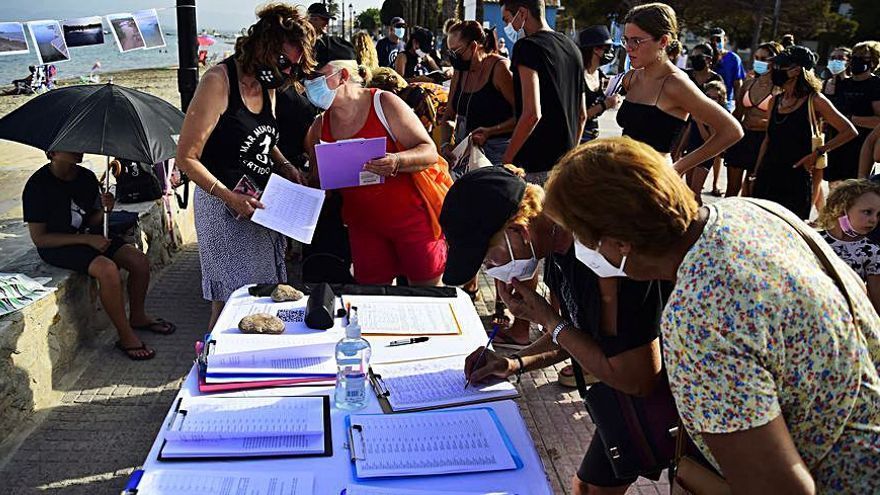 Firmas para defender y proteger el Mar Menor