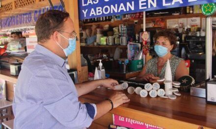 Los chiringuitos de San Pedro del Pinatar repartirán 1.500 ceniceros biodegradables para los usuarios de las playas