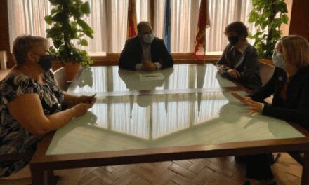 Reunión con la cónsul y vicecónsul de Gran Bretaña en Los Alcázares