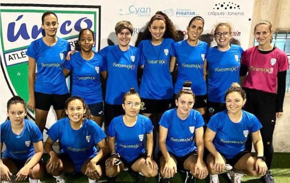 Escándalo en el fútbol femenino en Murcia: obligan a jugar al Atlético Pinatarense con 19 bajas por coronavirus