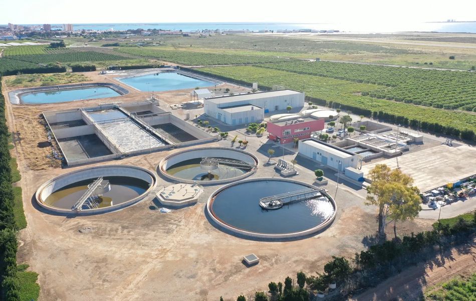 La planta experimental de tratamiento lodos de la depuradora de San Javier, Murcia recibe un galardón por su contribución a la economía circular